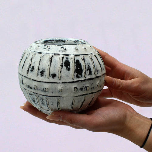 Aster Bubble-Form Clay Planter
